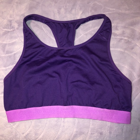 2 OldNavy sports bras!! 2 for 20$!! - Picture 2 of 4